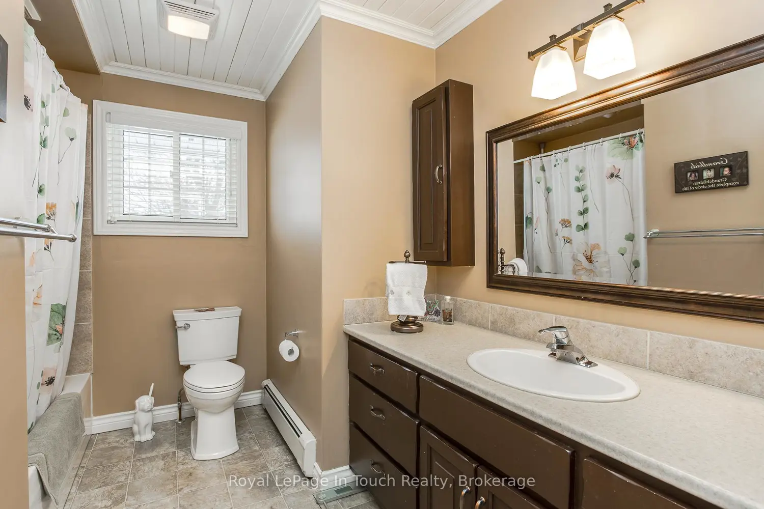 Additional image 11 of 19 Maplegate Road