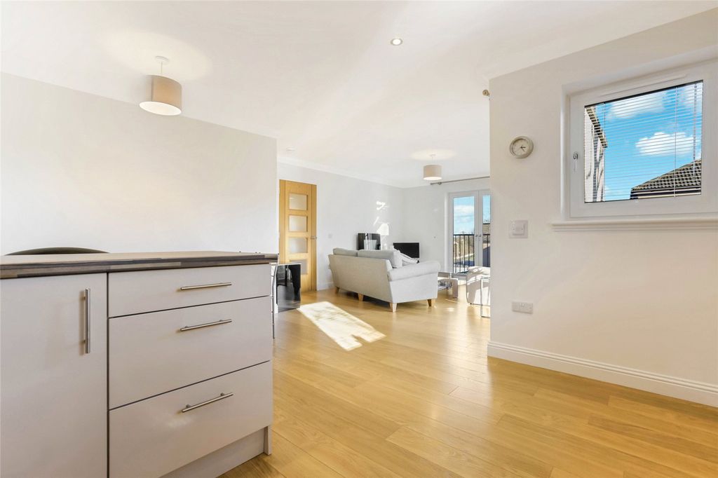 Additional image 8 of 2 bed flat for saleForth Street, Stirling, Stirlingshire FK8