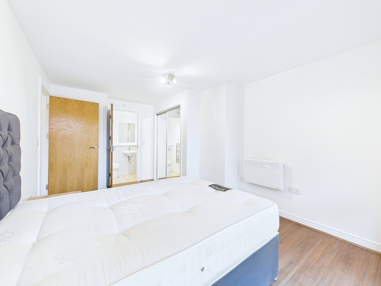 Additional image 6 of 2 Bed Flat, Centenary Plaza, B1, N1 7GU