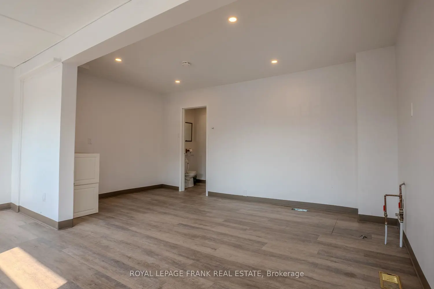 Additional image 18 of 4075 County Rd 121