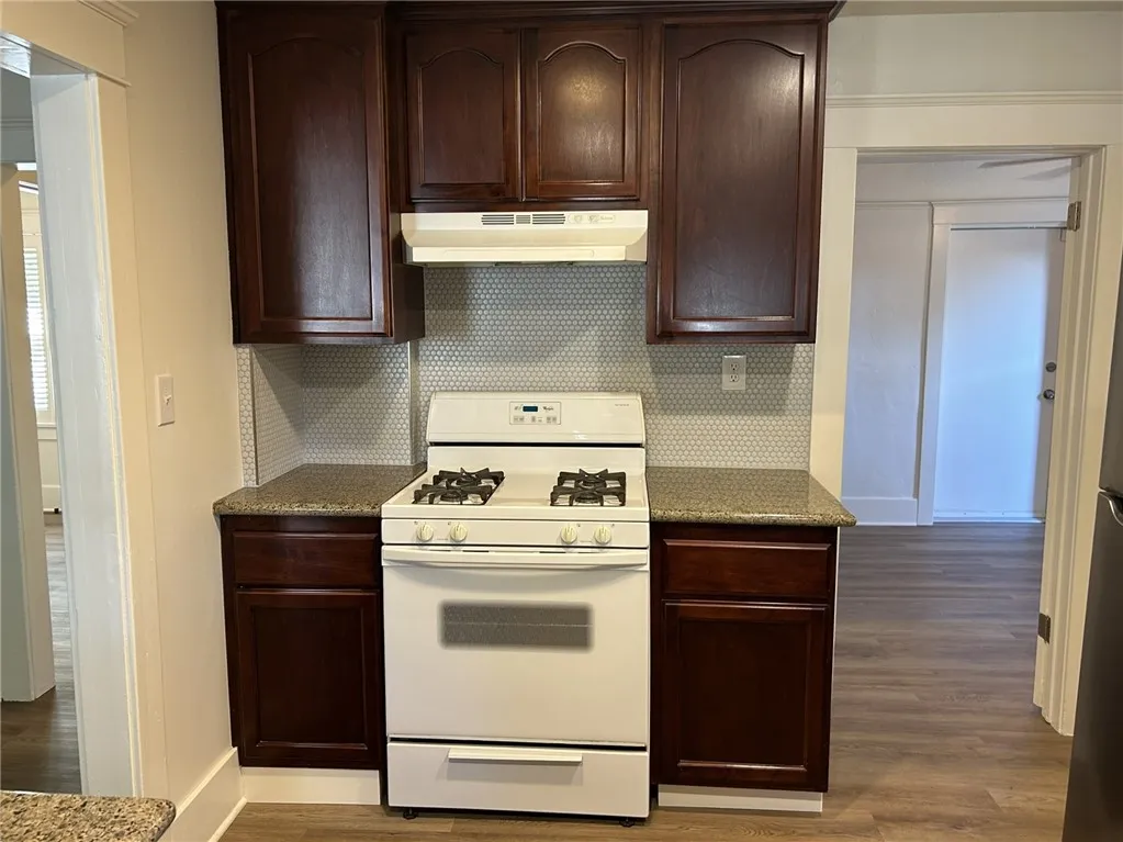 Additional image 25 of 246 W 4th St, Claremont, CA 91711