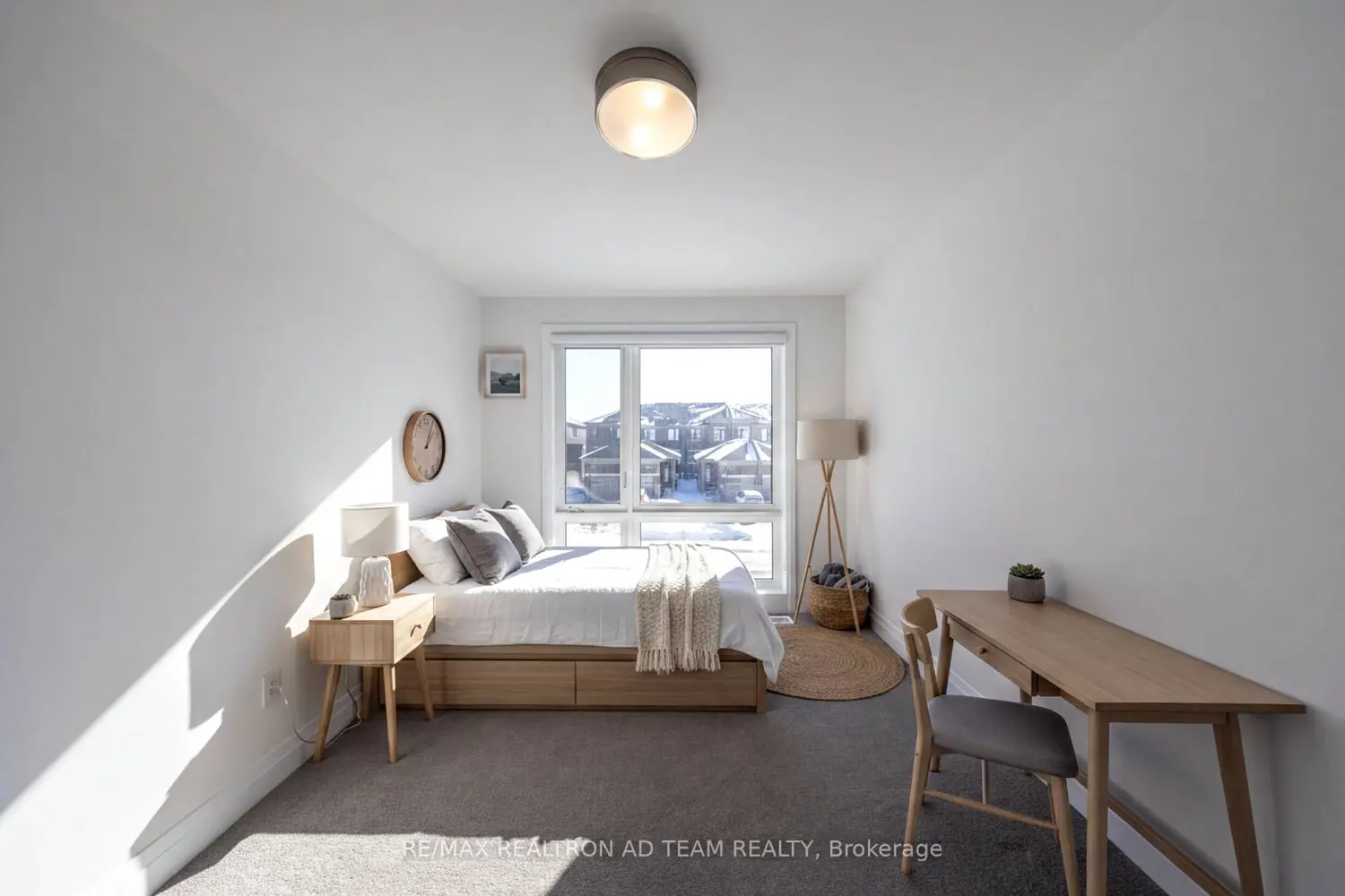 Additional image 12 of 972 Crowsnest Hollow Avenue