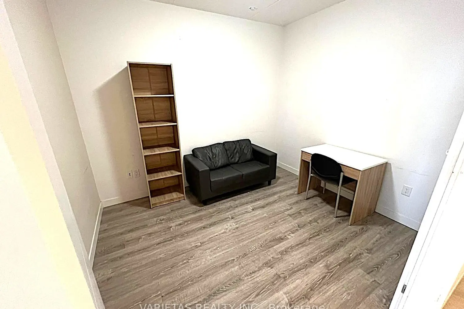 Additional image 17 of 280 Lester Street 522