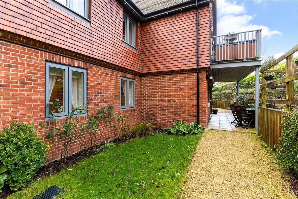 Additional image 17 of 2 bed flat for saleGranham Close, Marlborough, Wiltshire SN8