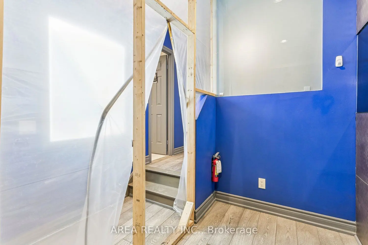 Additional image 15 of 101 Mccaul Street