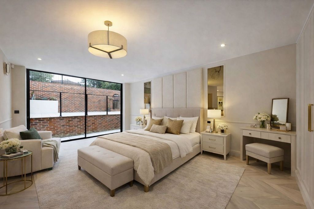 Additional image 3 of 2 bed flat for saleLedborough Lane, Beaconsfield HP9