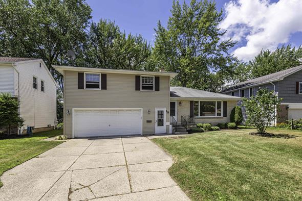 18 Segsbury Road, Williamsville, NY, 14221