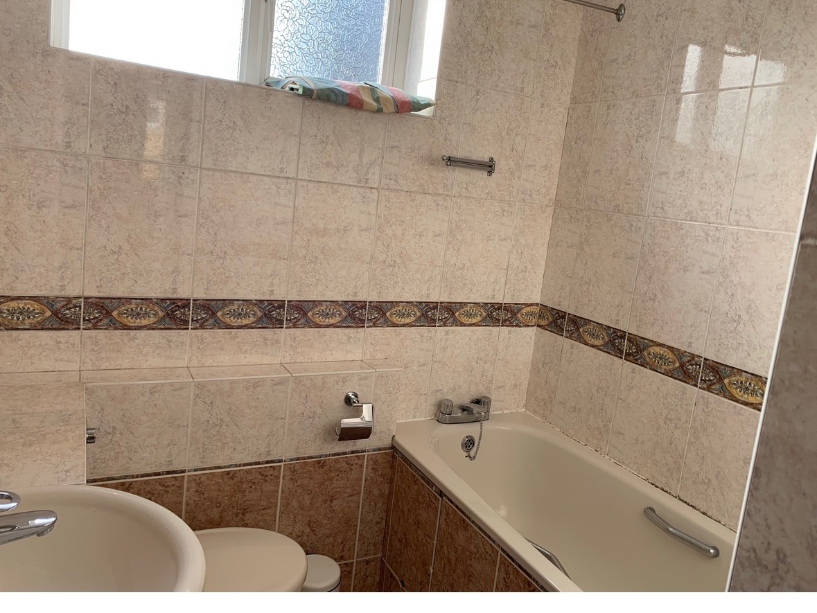 Additional image 7 of 3 Bed Flat, Crescent Court, SW4, N1 7GU