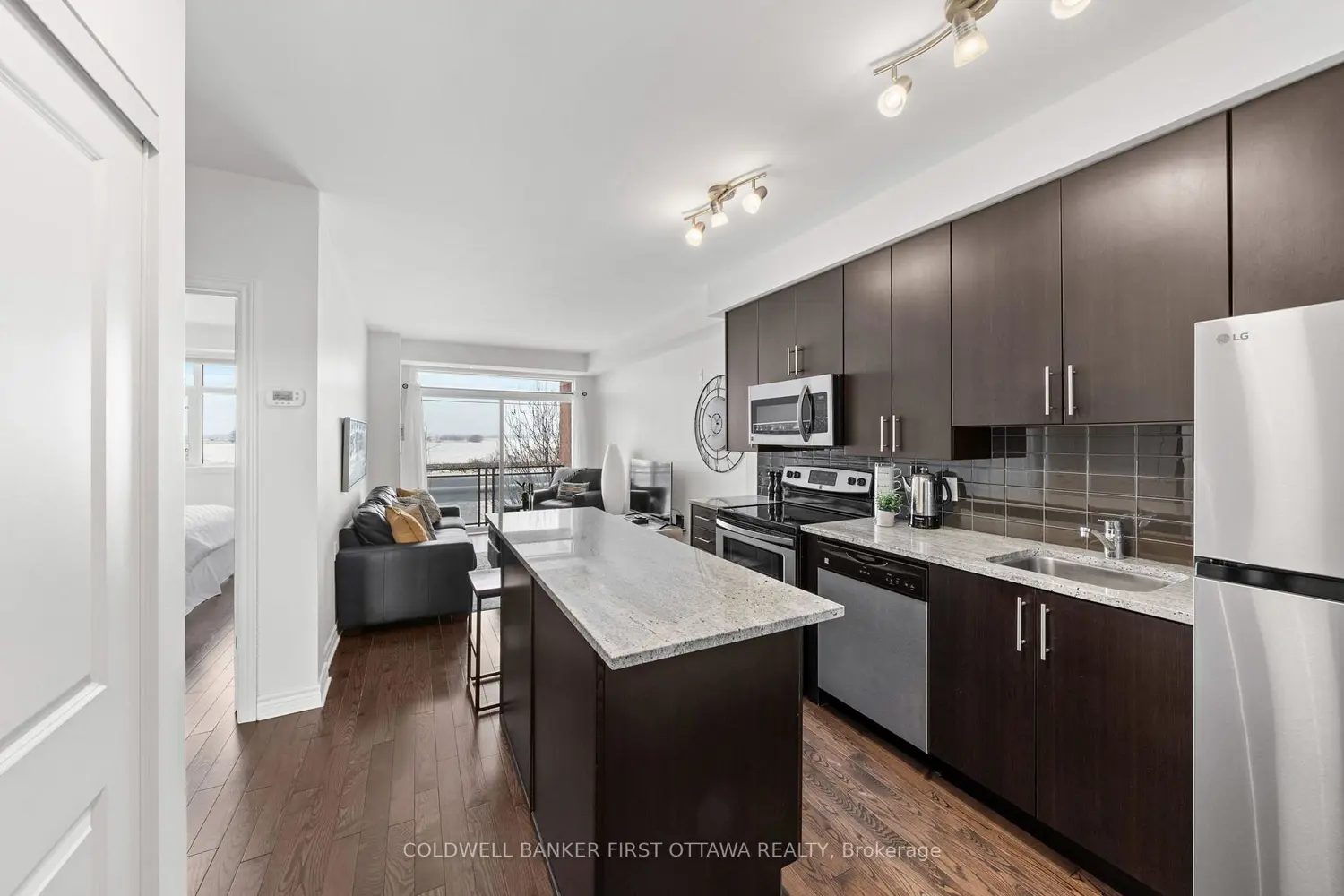 Additional image 9 of 3684 Fallowfield Road 204