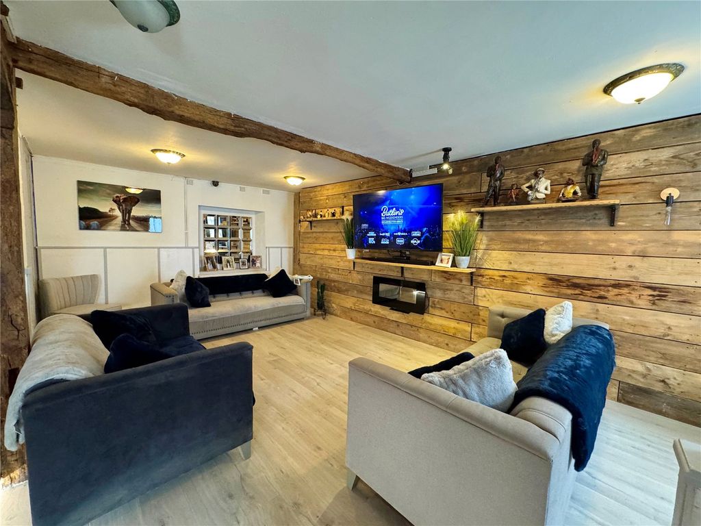 Additional image 3 of 8 bed flat for saleStone Street, Llandovery, Carmarthenshire SA20