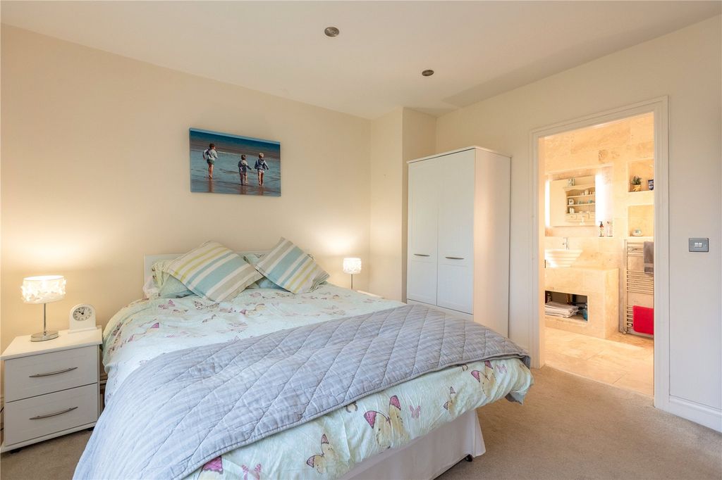 Additional image 10 of 5 bed detached house for saleDringhoe, Driffield, East Riding Of Yorkshire YO25