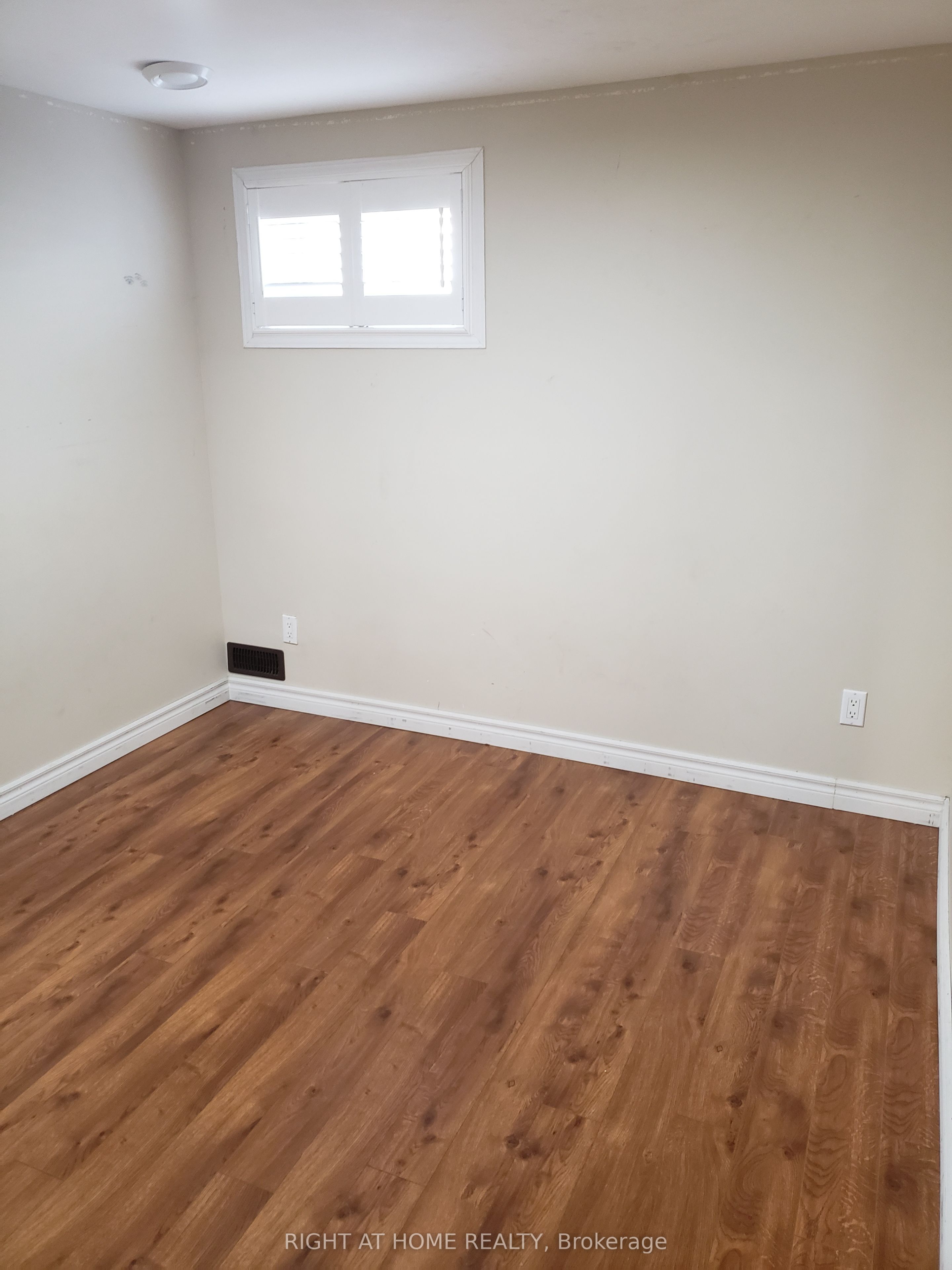 Additional image 6 of Basement-29 Ravenview Drive, Toronto, ON, M1E 3L9
