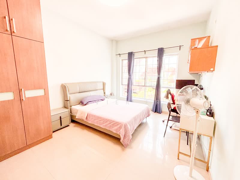 Additional image 13 of Springleaf