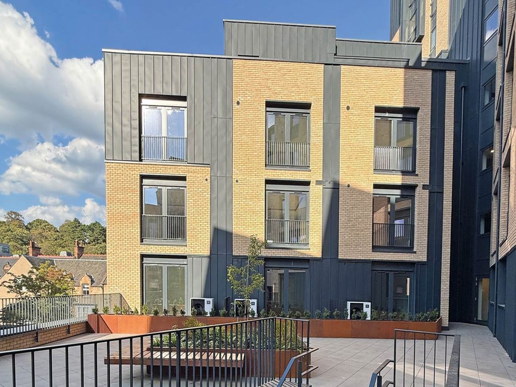 Additional image 2 of 4 bed town house for saleSunbury Mews, Edinburgh EH4