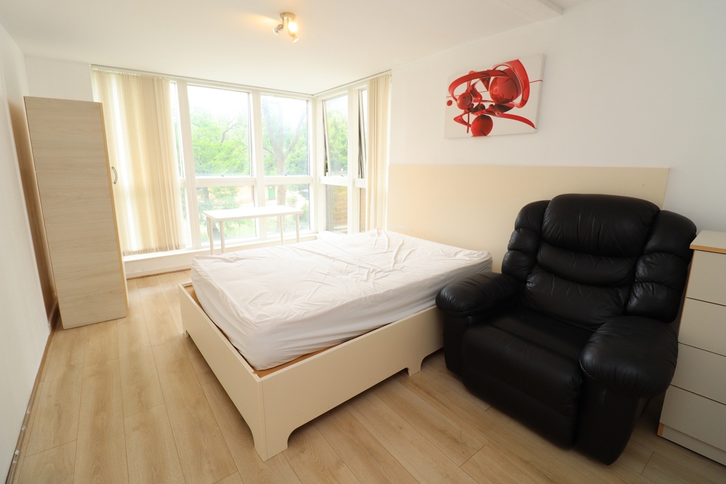 Additional image 4 of Room in a Shared House, Dovecote House, SE16, N1 7GU