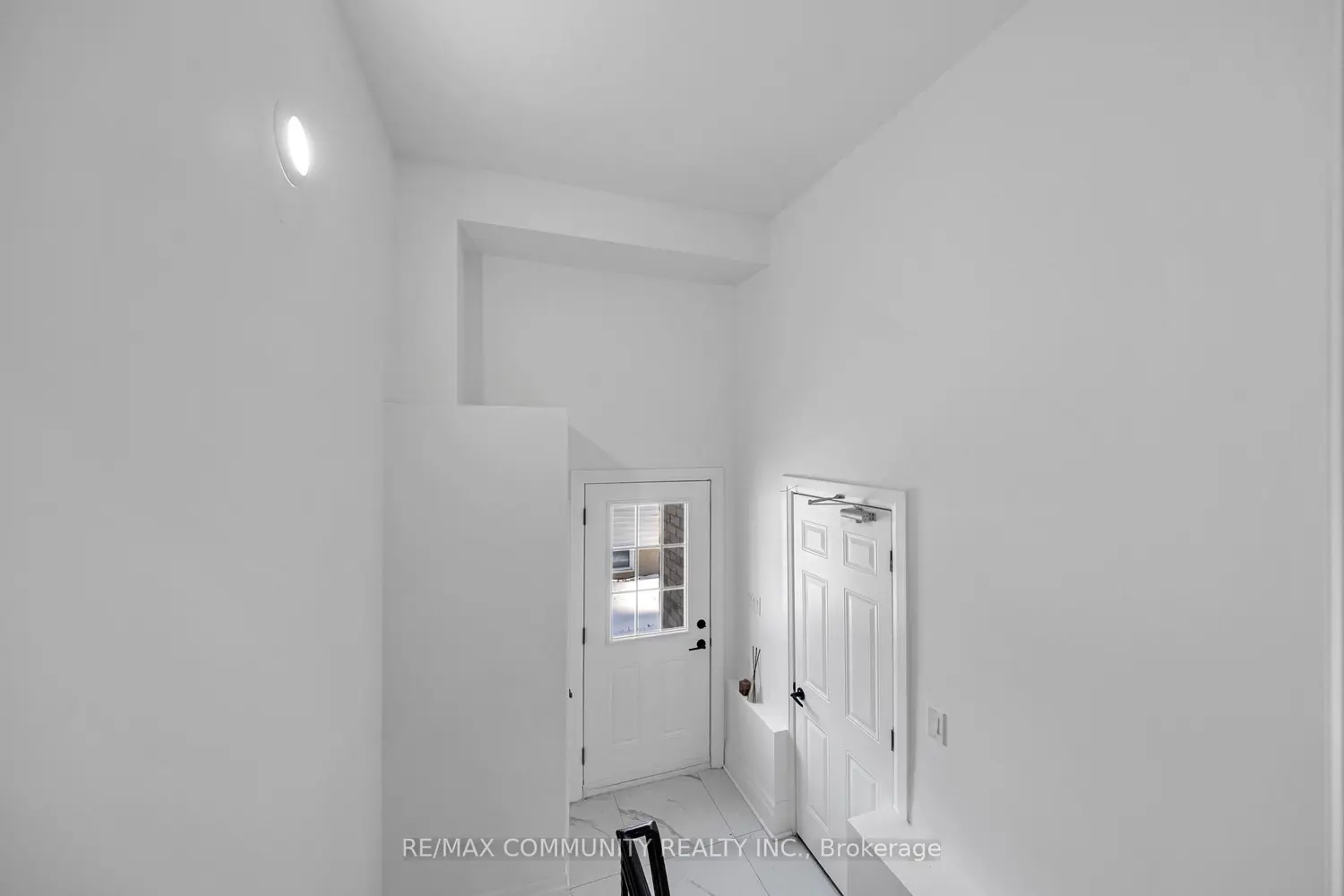 Additional image 6 of 645 Fraser Avenue