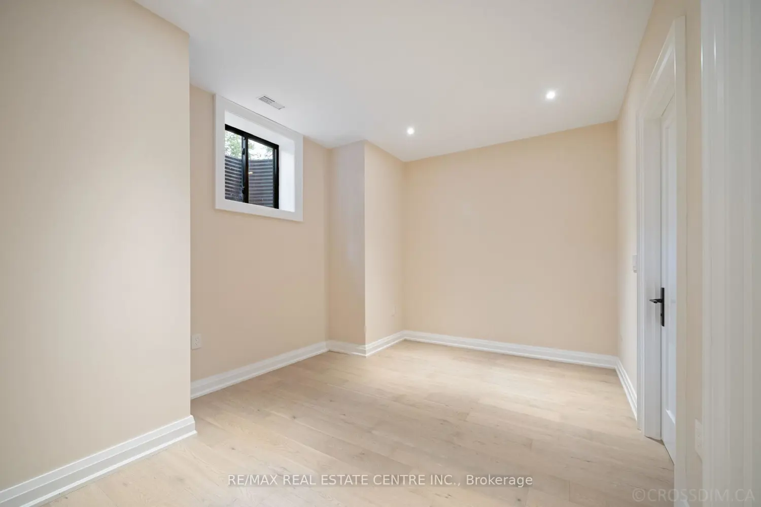 Additional image 15 of 1065 Rebecca Street