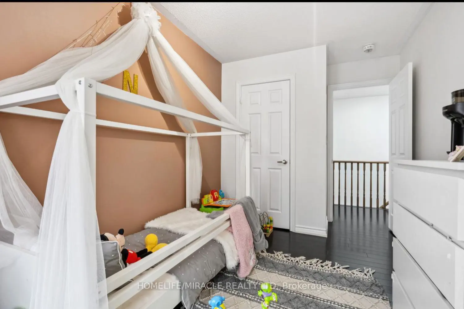 Additional image 10 of 200 Veterans Drive 32