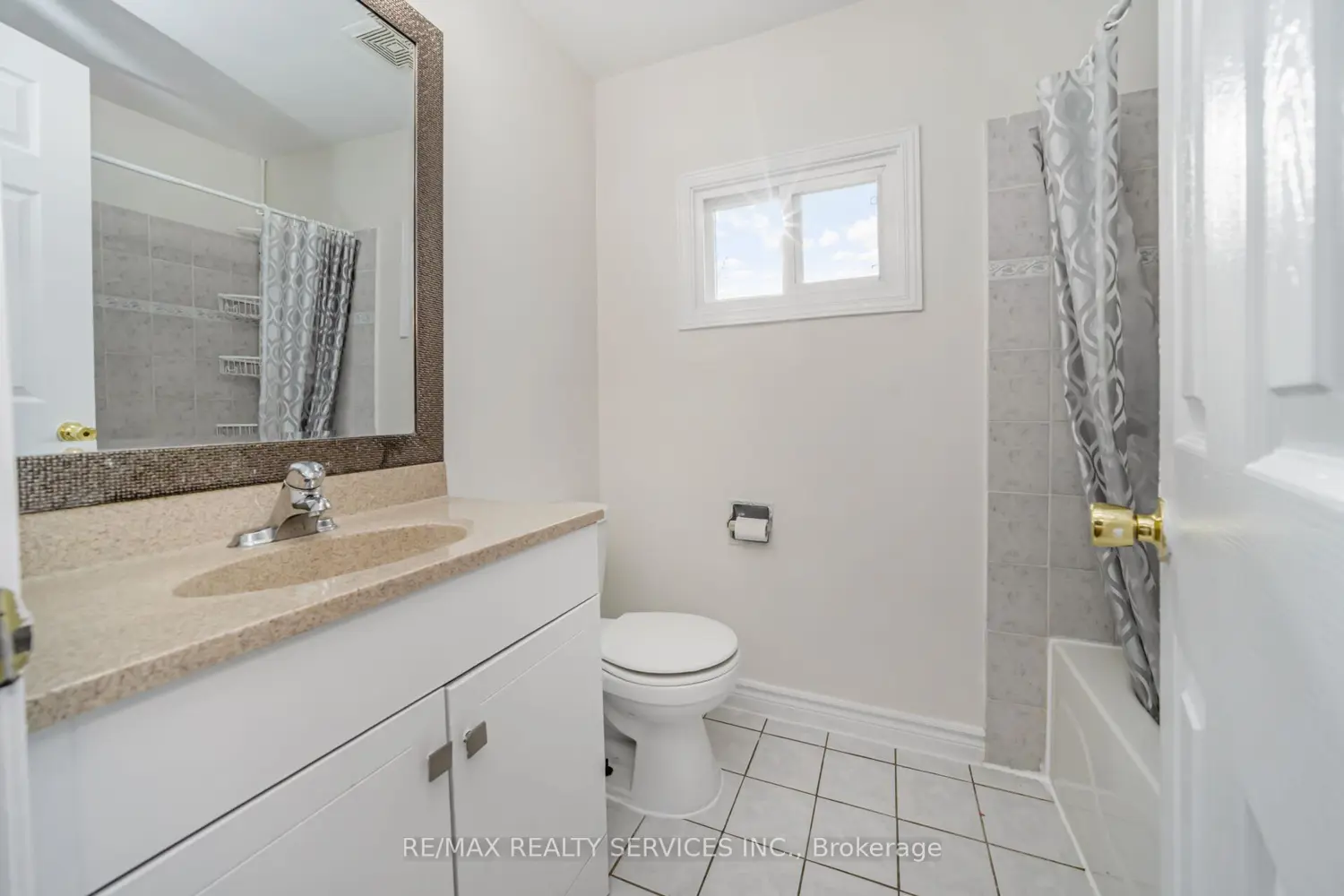 Additional image 8 of 11 Juliette Square