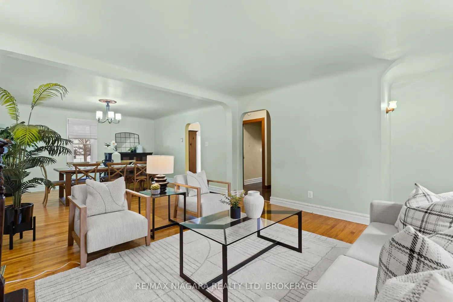 Additional image 3 of 401 Fielden Avenue