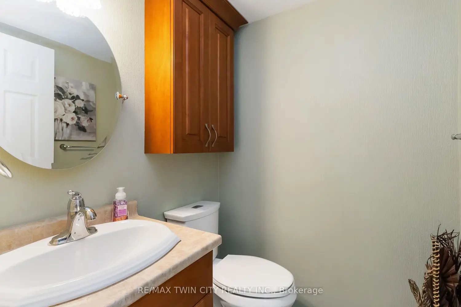 Additional image 8 of 9 Bonheur Court 505