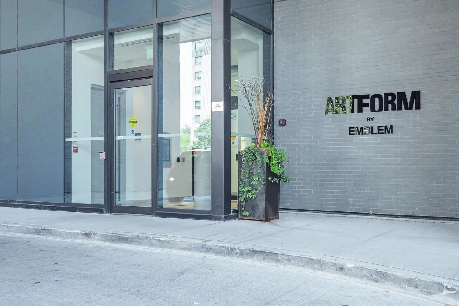 Additional image 2 of 86 Dundas Street 1103