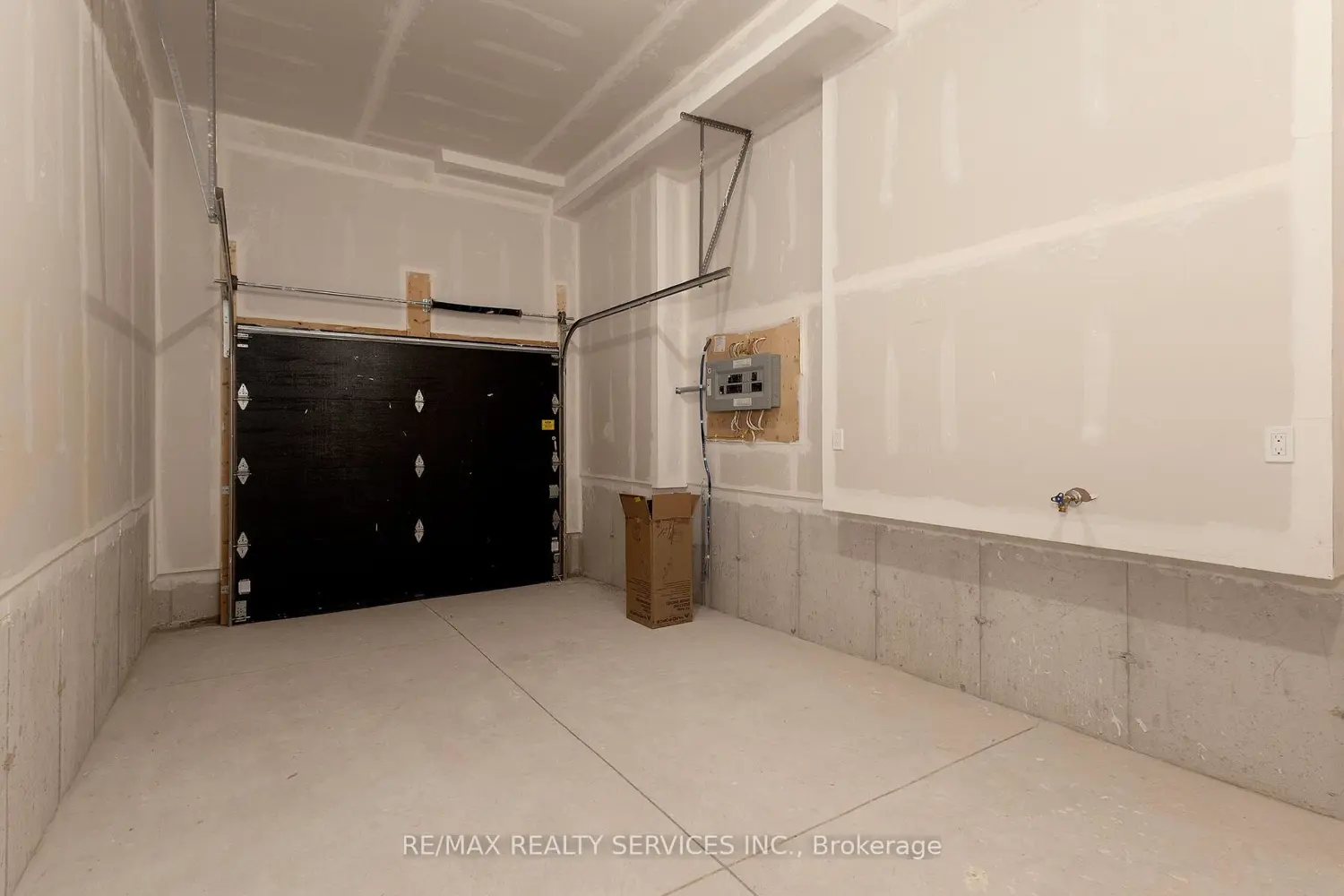 Additional image 16 of 25 Becker Street