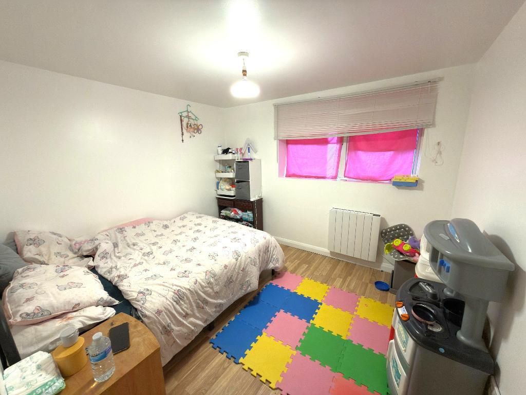 Additional image 3 of 1 bed flat for saleMilliners Court, Milliners Way, Biscot, Luton, Bedfordshire LU3