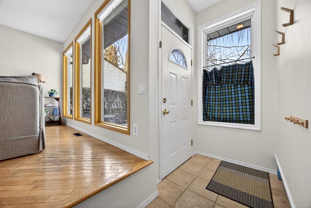 Additional image 4 of 100 Strathcona Close SW, Calgary, AB, T3H 1L3