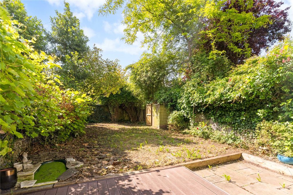3 bed flat for saleGloucester Row, Bristol BS8 photo 2