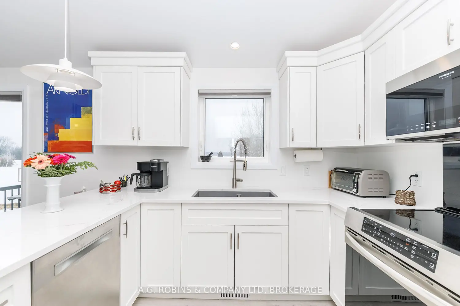 Additional image 3 of 11716 Lakeshore Road