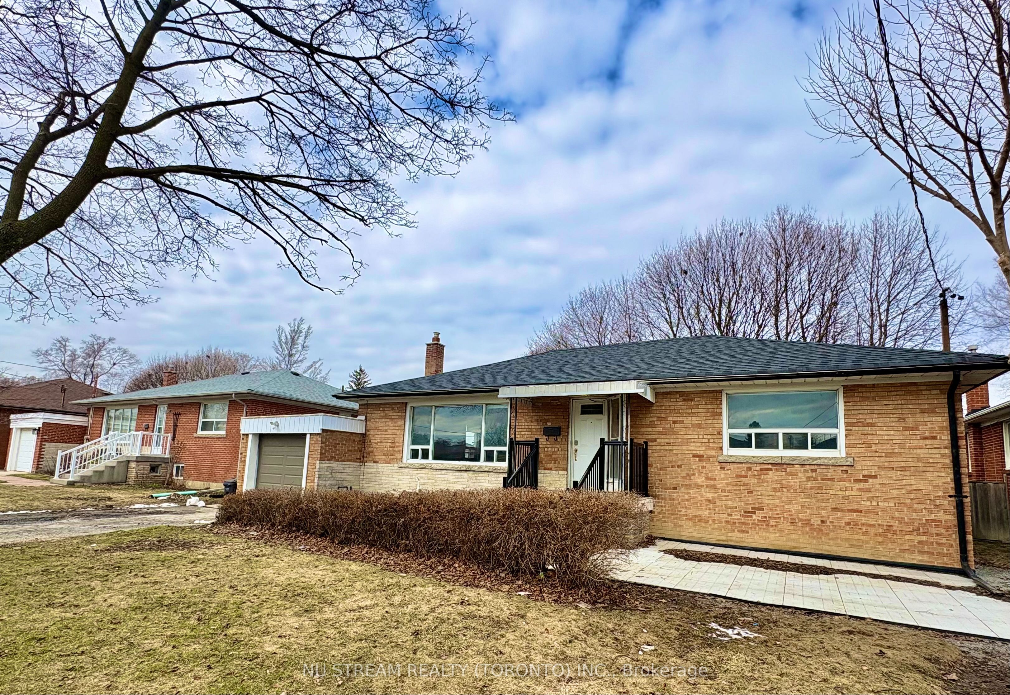 Additional image 2 of 156 Combe Avenue, Toronto, ON, M3H 4K3