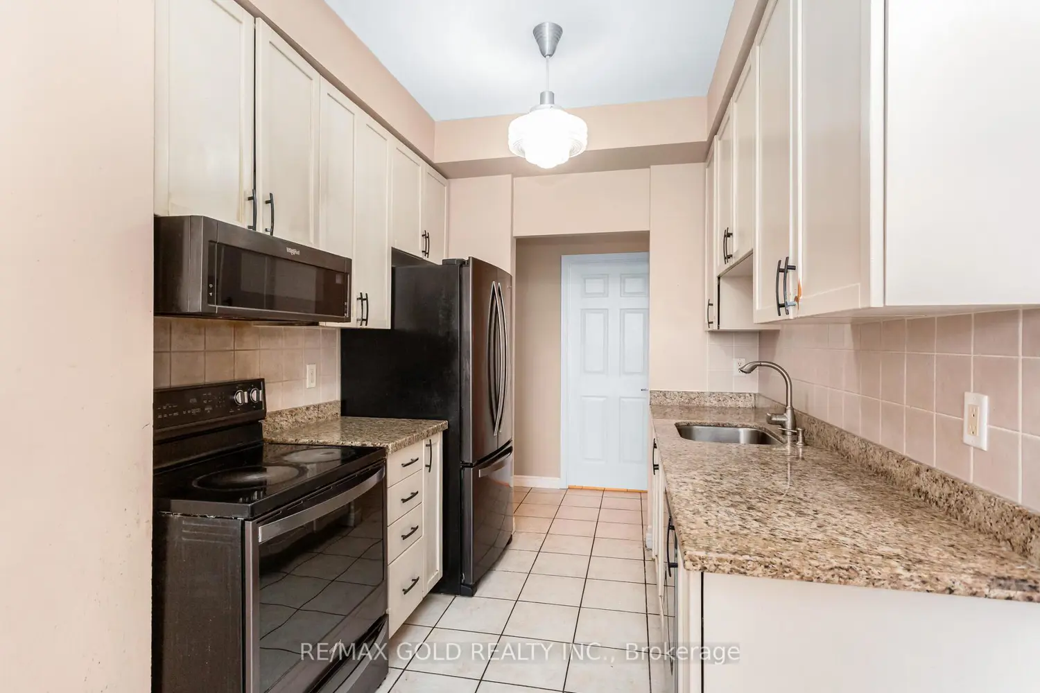 Additional image 13 of 25 Kingsbridge Grdn Circle 224