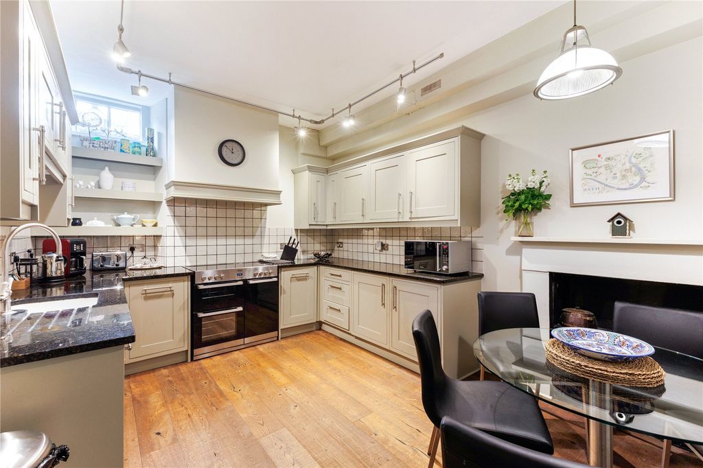 Additional image 5 of 3 bed flat for saleRoyal Crescent, Bath, Somerset BA1