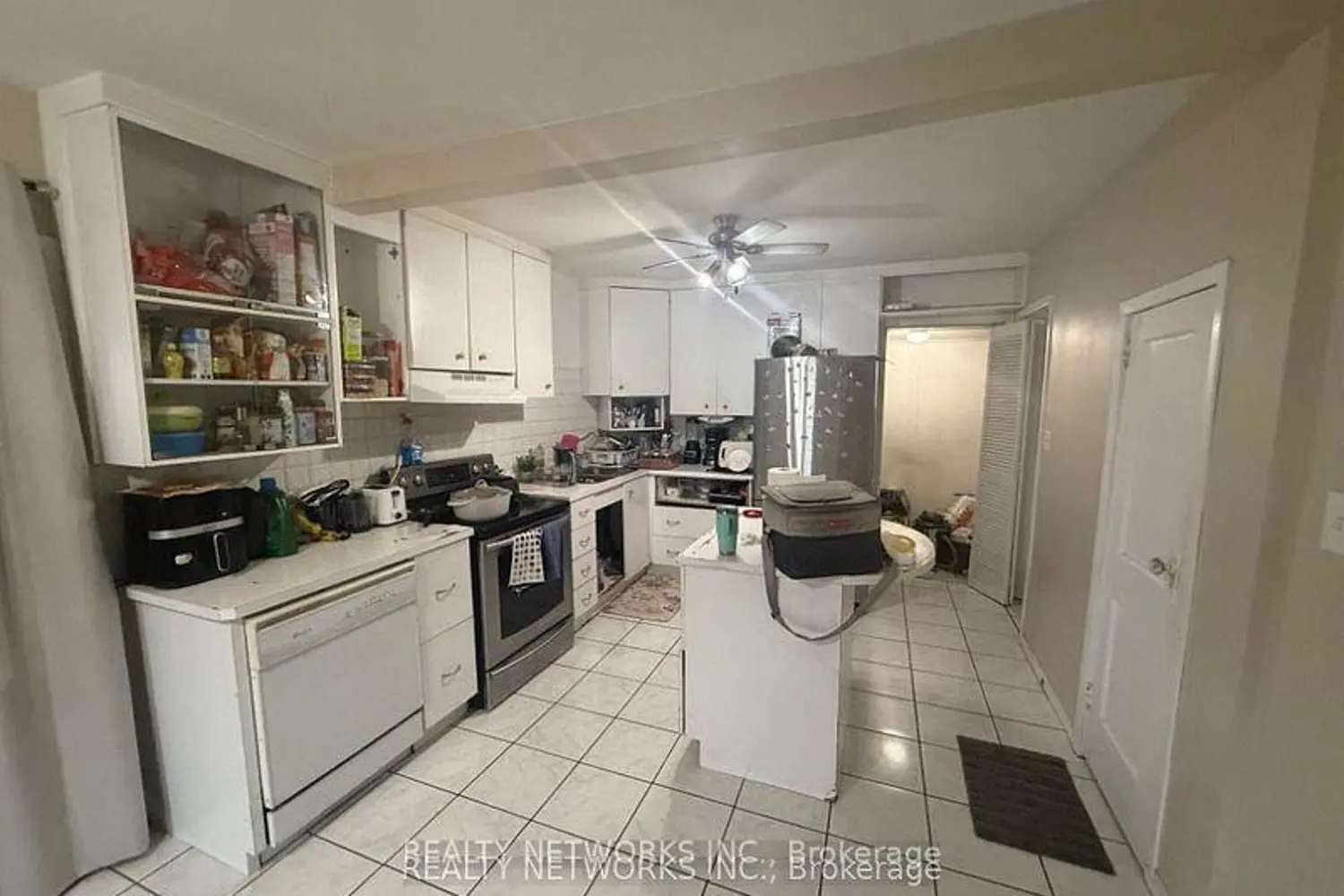 326 Maple Street photo 4