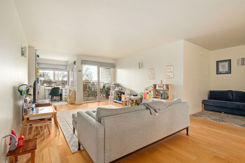 2 bed flat for saleRiverside Place, Cambridge CB5 photo 3
