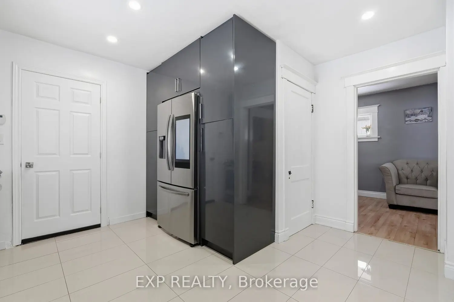 Additional image 6 of 5537 Prince Edward Avenue