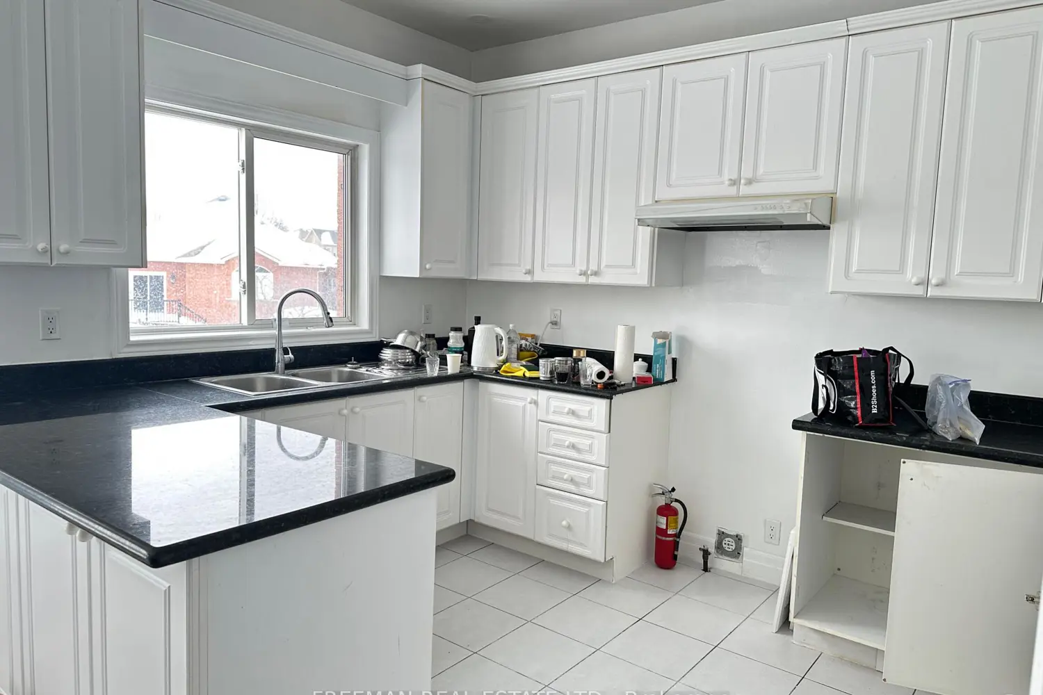 1 Humber Forest Court photo 4