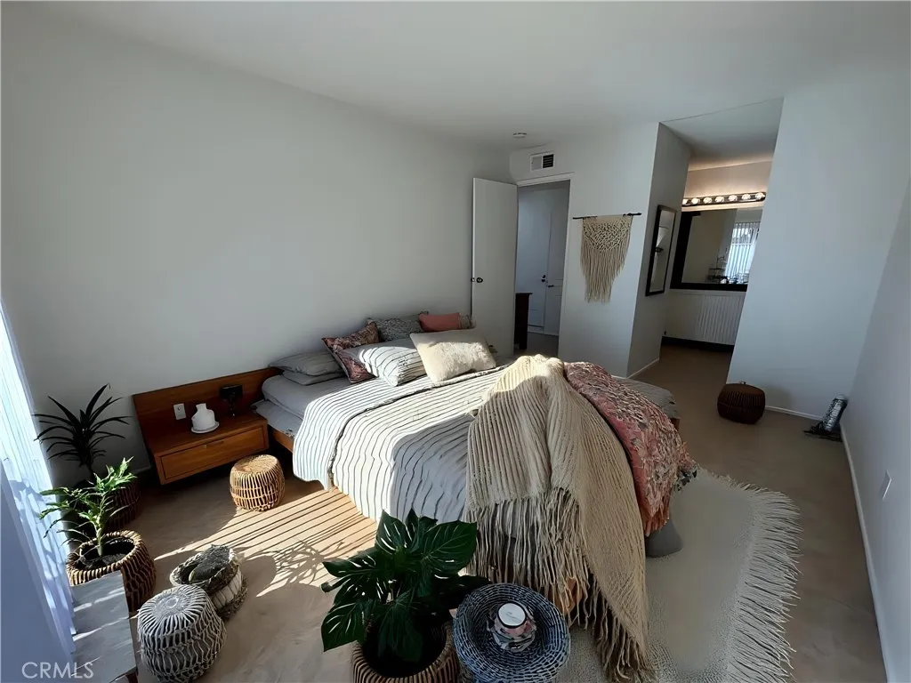 Additional image 3 of 51099 Eisenhower Dr Unit F, La Quinta, CA 92253