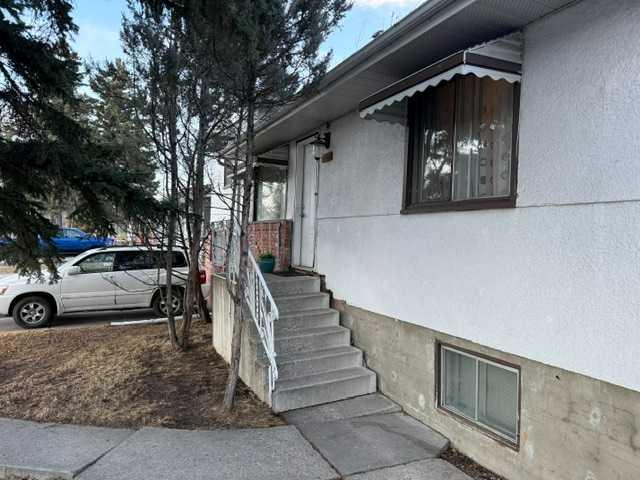 Additional image 3 of 2412 35 Street SE, Calgary, AB, T2B 0X3