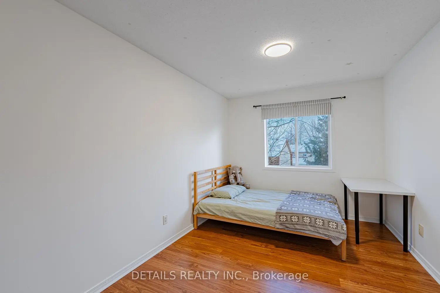 Additional image 10 of 376 Wiffen Private 20