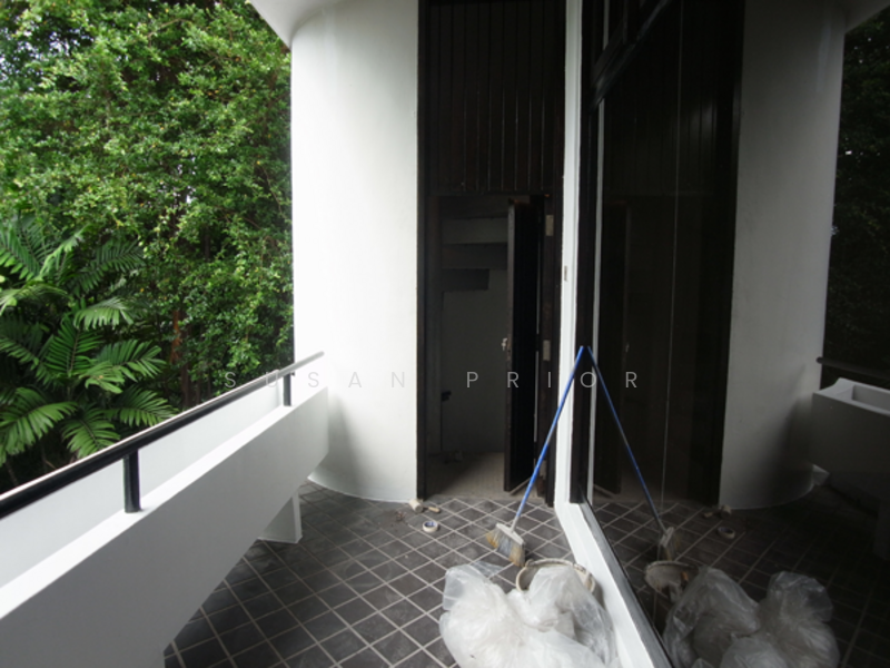 Additional image 12 of Nearby Emerald Hill Road, Orchard Road
