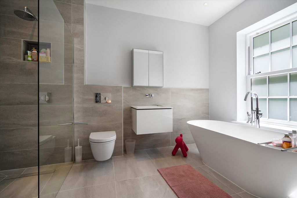 Additional image 25 of 6 bed detached house for saleHorsegate Ride, Ascot, Berkshire SL5