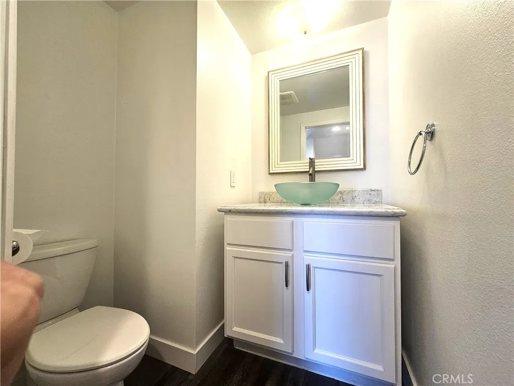 Additional image 13 of 15125 Nordhoff St, North Hills, CA 91343