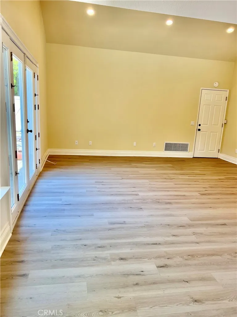 Additional image 31 of 10401 Garden Grove Ave, Northridge, CA 91324