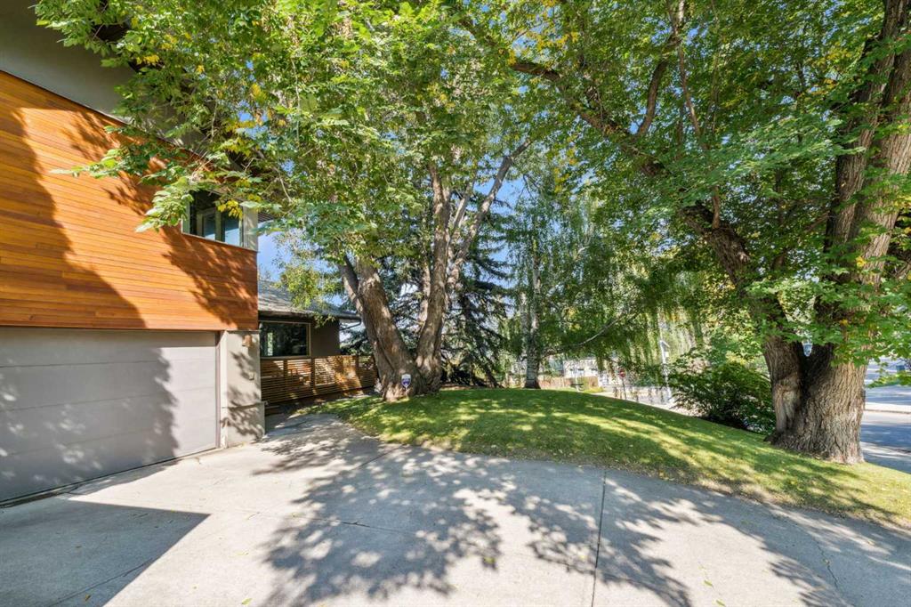 Additional image 3 of 504 Crescent Boulevard SW, Calgary, AB, T2S 1K9