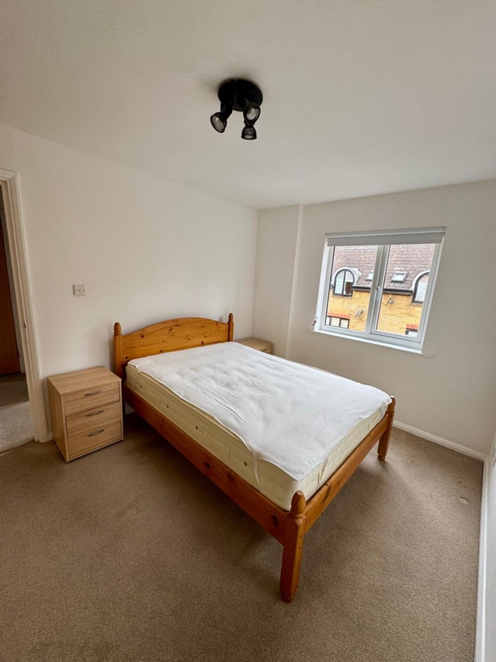 Additional image 9 of 2 Bed Flat, Kennet St, E1W, N1 7GU