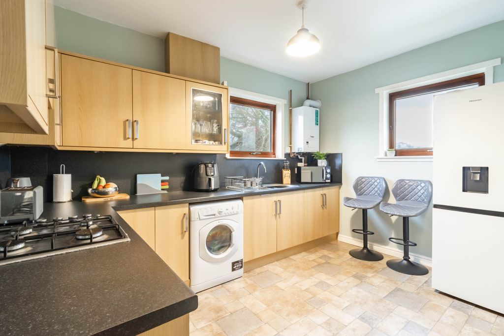 Additional image 3 of 2 bed flat for saleMount Avenue, Montrose DD10