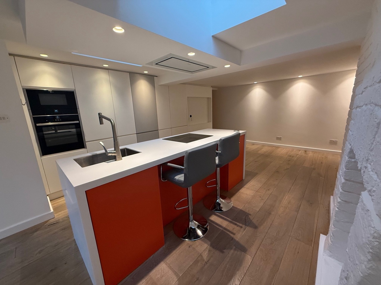 Additional image 2 of 3 Bed Flat, Islington, N1, N1 7GU