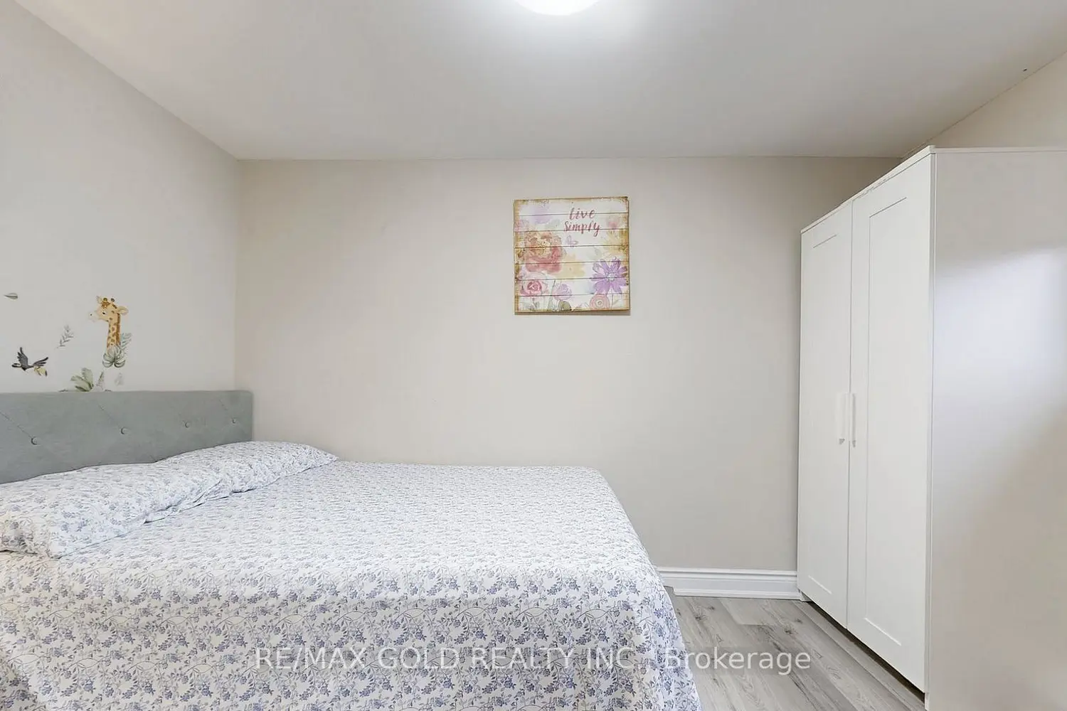 Additional image 12 of 12 Glencastle Square